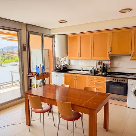 Modern 2 Bed With Large Terrace *